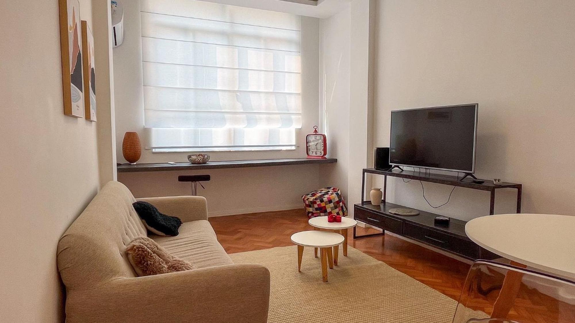 Hr.113 - Recentemente Reformado Com 2 Alugar No Posto 10 De Ipanema Appartement *